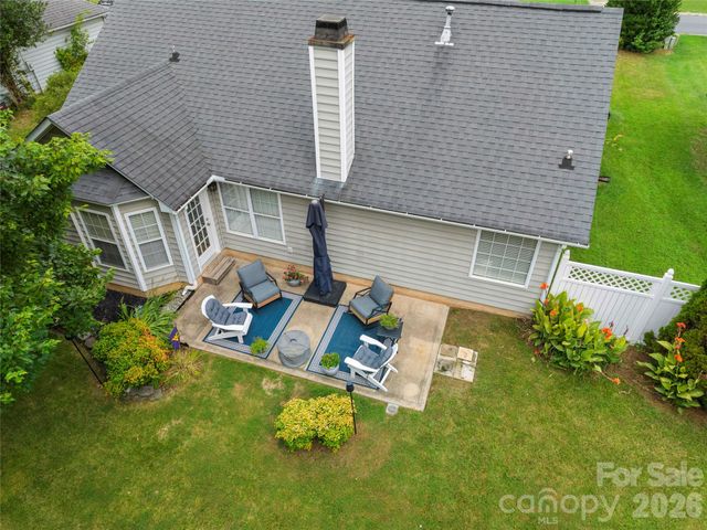 12716 Cumberland Crest Drive, Huntersville, NC 28078