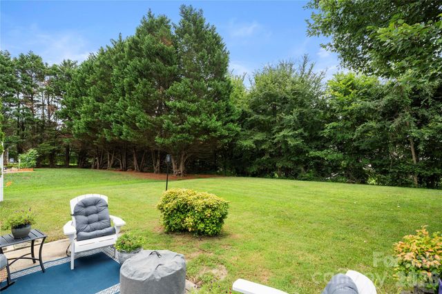 12716 Cumberland Crest Drive, Huntersville, NC 28078