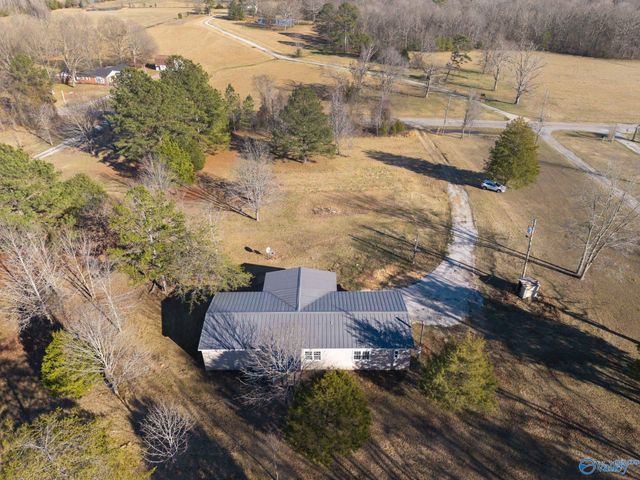 1601 COOK Creek Road, Russellville, AL 35654