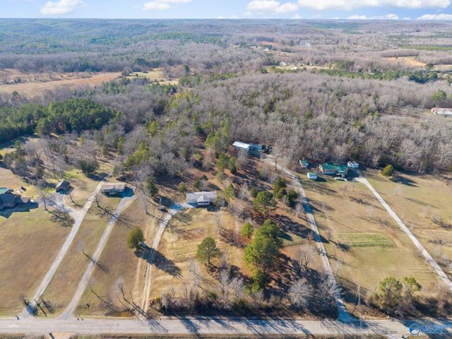 1601 COOK Creek Road, Russellville, AL 35654
