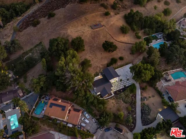 9425 Gierson Avenue, Chatsworth (los Angeles), CA 91311