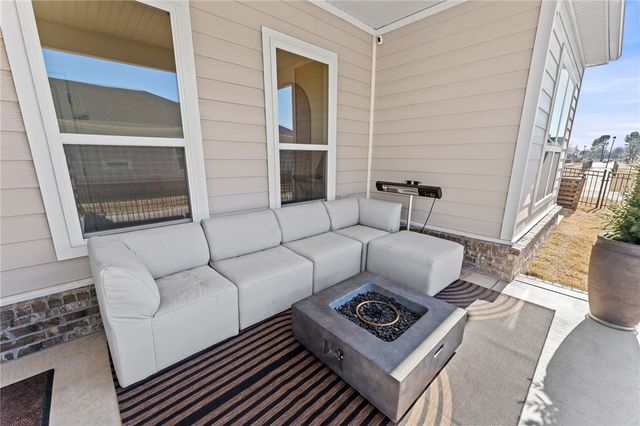 6851 Autumn Avenue, Springdale, AR 72762