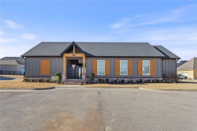 6851 Autumn Avenue, Springdale, AR 72762