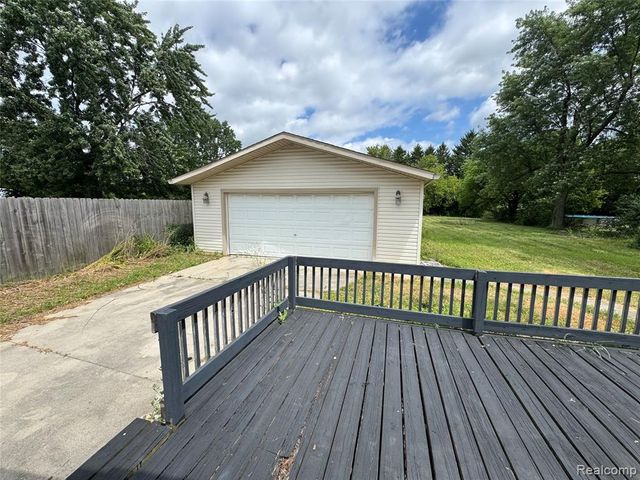 15345 Jackson Street, Taylor, MI 48180