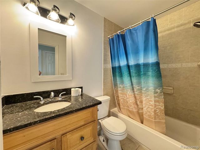 15345 Jackson Street, Taylor, MI 48180