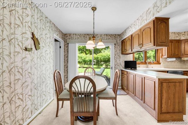 18535 Mayfield Street, Livonia, MI 48152
