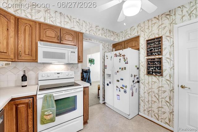 18535 Mayfield Street, Livonia, MI 48152