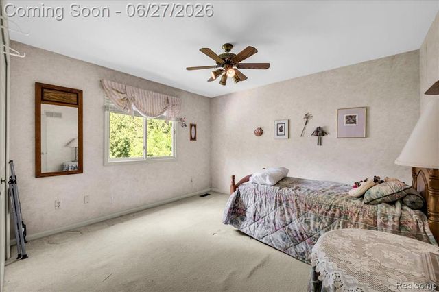 18535 Mayfield Street, Livonia, MI 48152