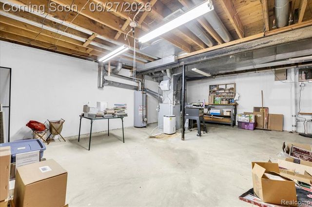 18535 Mayfield Street, Livonia, MI 48152