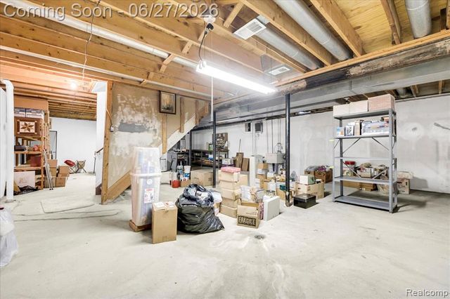 18535 Mayfield Street, Livonia, MI 48152