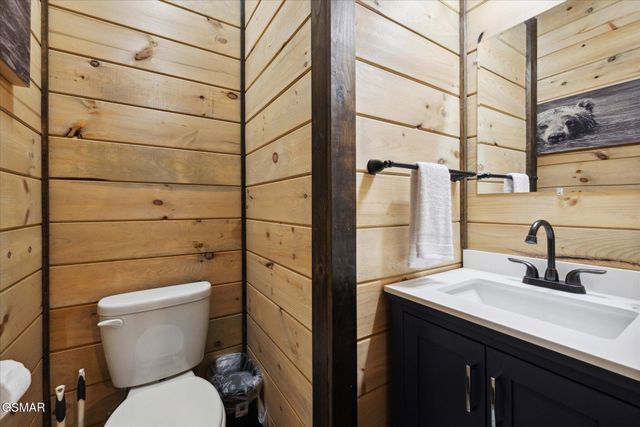 620 Deer Path Lane, Gatlinburg, TN 37738