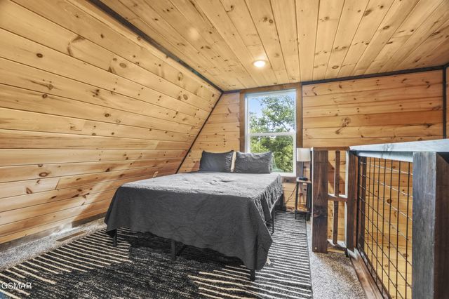 620 Deer Path Lane, Gatlinburg, TN 37738