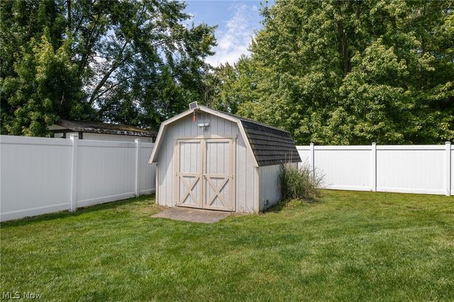 509 William, Lagrange, OH 44050