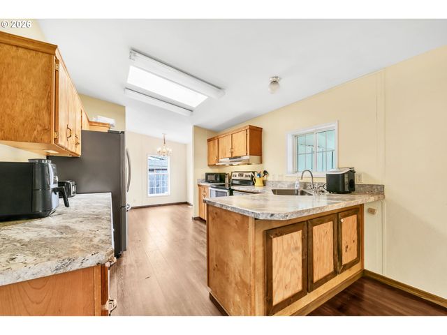 2333 N TERRY St 6, Eugene, OR 97402