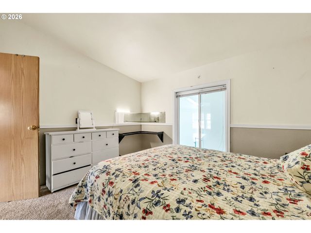 2333 N TERRY St 6, Eugene, OR 97402