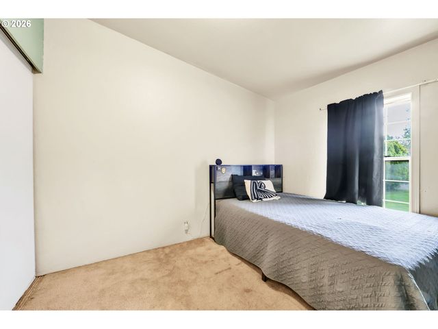 2333 N TERRY St 6, Eugene, OR 97402