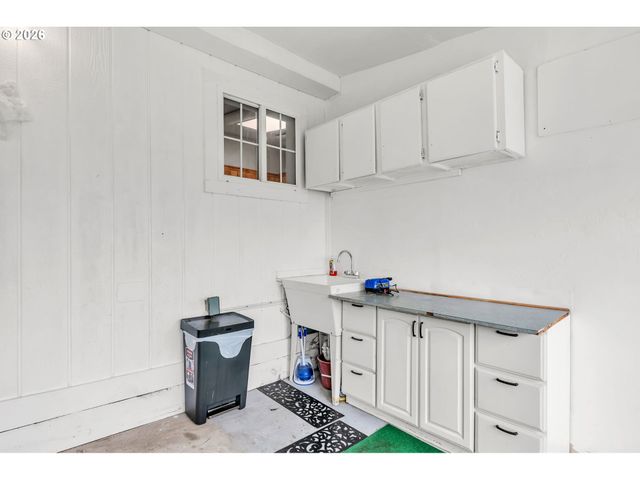 2333 N TERRY St 6, Eugene, OR 97402