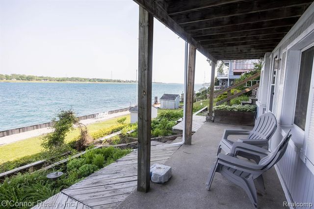 105 Gratiot Boulevard, Marysville, MI 48040