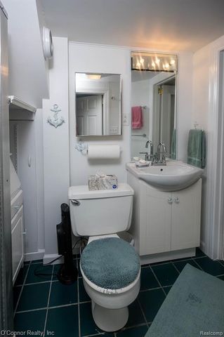 105 Gratiot Boulevard, Marysville, MI 48040