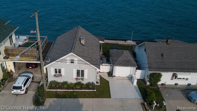 105 Gratiot Boulevard, Marysville, MI 48040