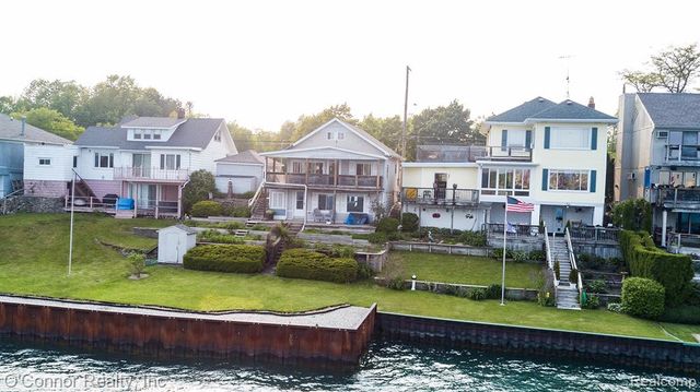 105 Gratiot Boulevard, Marysville, MI 48040