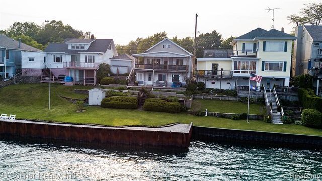 105 Gratiot Boulevard, Marysville, MI 48040
