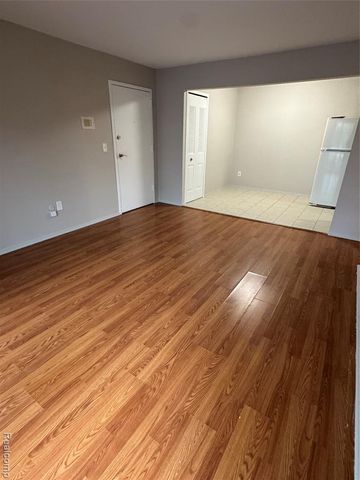 38280 Fairway Court 140B, Clinton Township, MI 48038