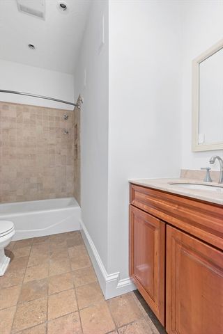 79 Dartmouth Street 4, Boston, MA 02116