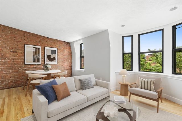 79 Dartmouth Street 4, Boston, MA 02116