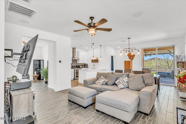 847 W Calle Calca, Sahuarita, AZ 85629