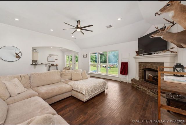 35108 E 101st Street S, Coweta, OK 74429