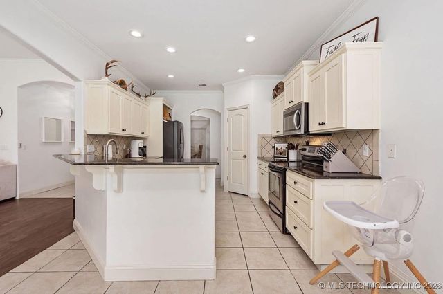 35108 E 101st Street S, Coweta, OK 74429