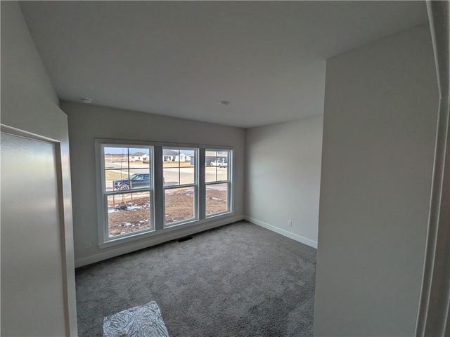 20770 W 188th Terrace, Spring Hill, KS 66083