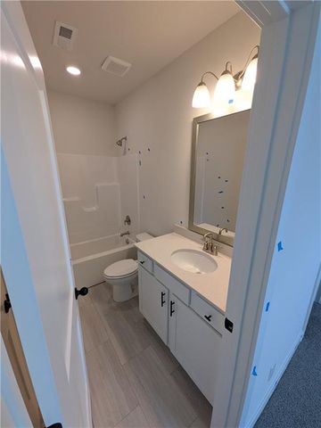 20770 W 188th Terrace, Spring Hill, KS 66083