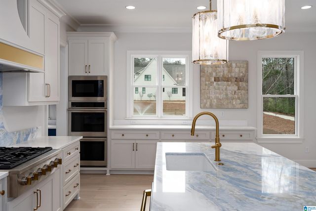 3180 LANDING LANE, Birmingham, AL 35243