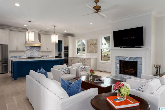 3180 LANDING LANE, Birmingham, AL 35243