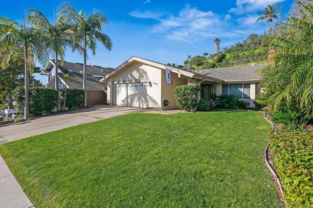 4694 Leathers St, San Diego, CA 92117