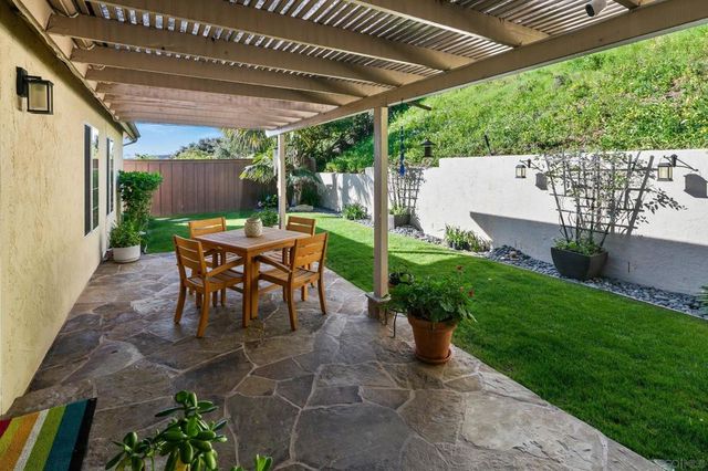 4694 Leathers St, San Diego, CA 92117