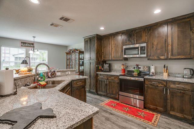 1100 SE 12th Street, Mineral Wells, TX 76067