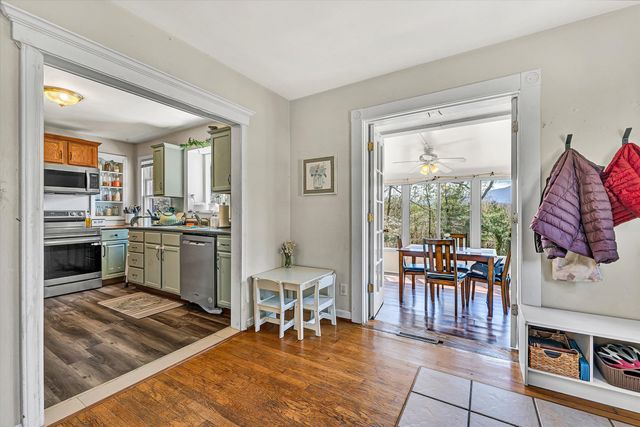 3321 Ledgewood AVE, Roanoke, VA 24018