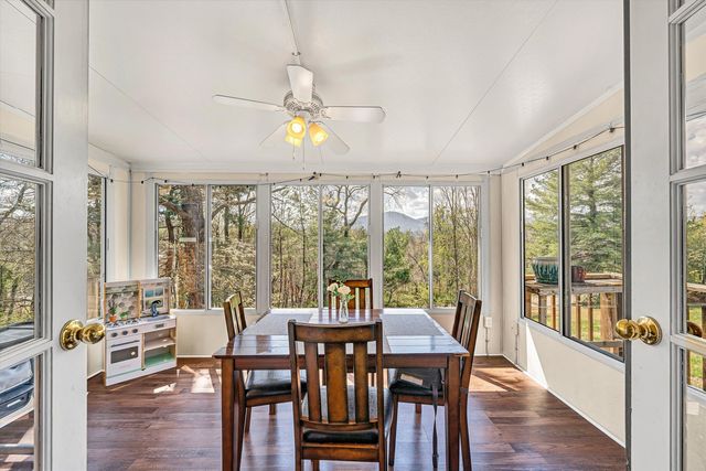 3321 Ledgewood AVE, Roanoke, VA 24018