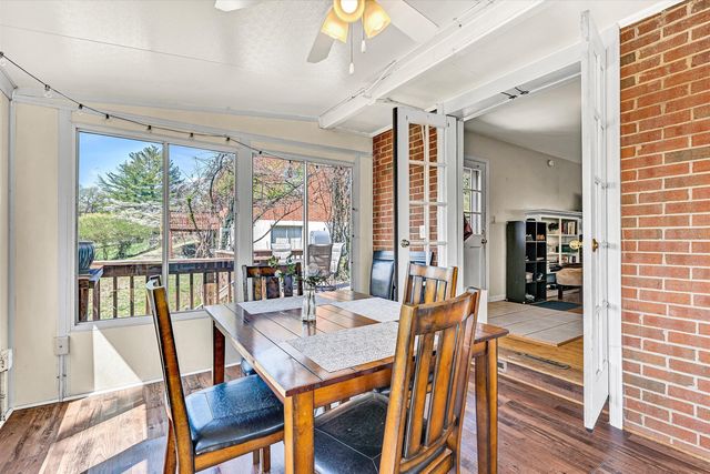 3321 Ledgewood AVE, Roanoke, VA 24018