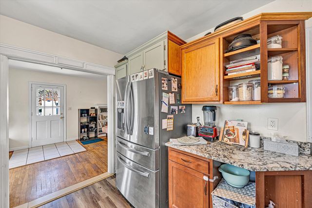 3321 Ledgewood AVE, Roanoke, VA 24018