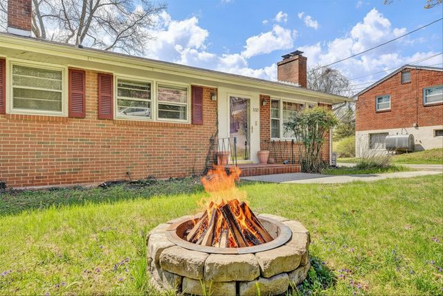 3321 Ledgewood AVE, Roanoke, VA 24018