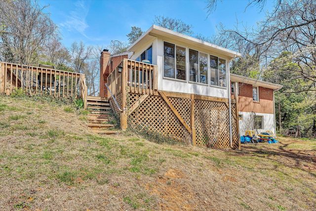 3321 Ledgewood AVE, Roanoke, VA 24018