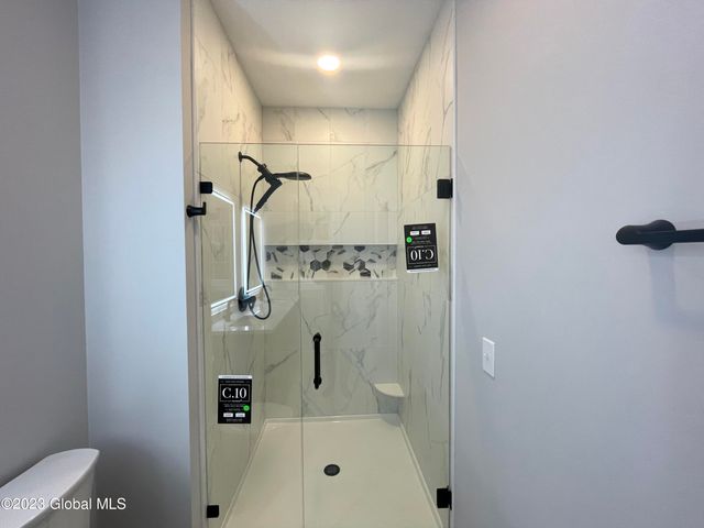 5 Jennifer Lane, Milton, NY 12020