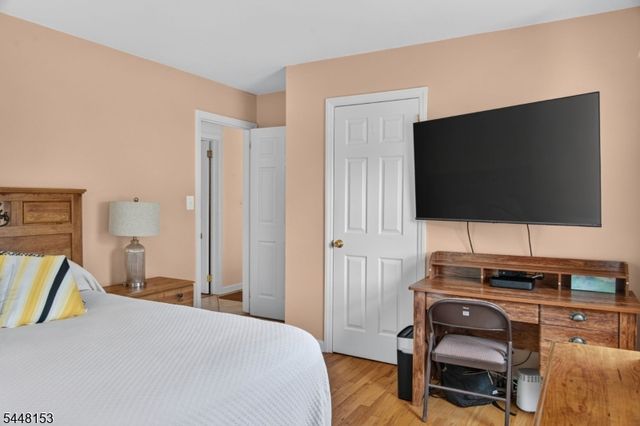 70 Hillview Ave, Franklin Twp., NJ 08823