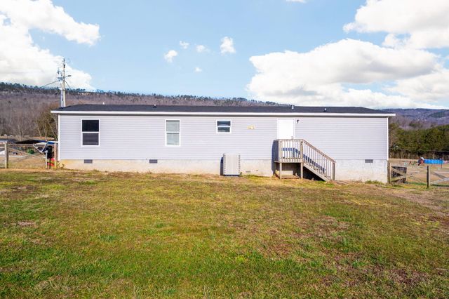 152 Meadow View, Pikeville, TN 37367