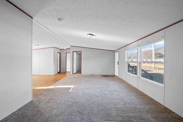 152 Meadow View, Pikeville, TN 37367