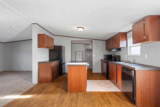 152 Meadow View, Pikeville, TN 37367